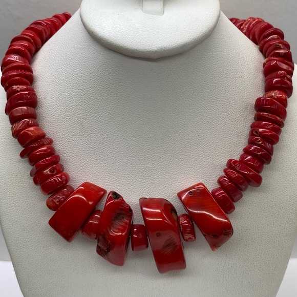 Vintage Genuine Red Coral Necklace - Picture 1 of 3